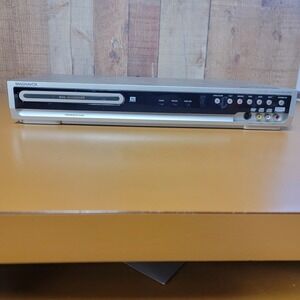 Magnavox MWR10D6 DVD recorder